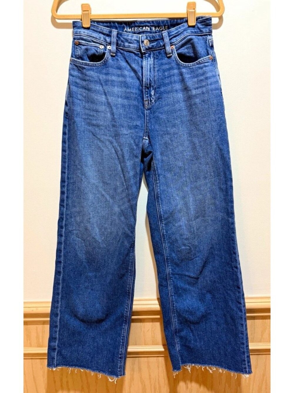 American Eagle Blue Denim Super High-R Baggy Wide-Leg Jeans ~ Size 2 ~